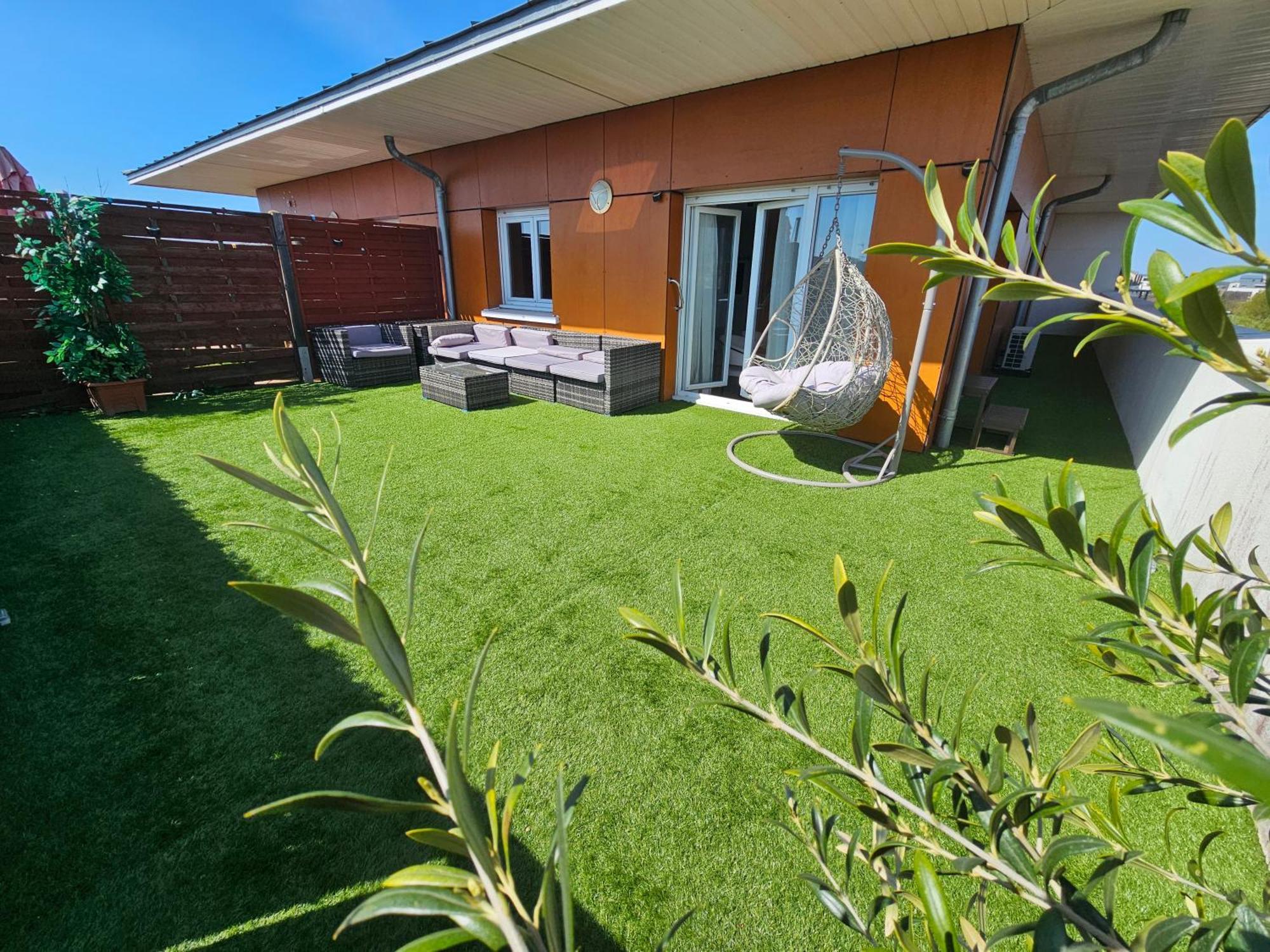 Stylish Rooftop Avec Terrasse A 2Pas De Disney Paris มองต์เตฮวา ภายนอก รูปภาพ