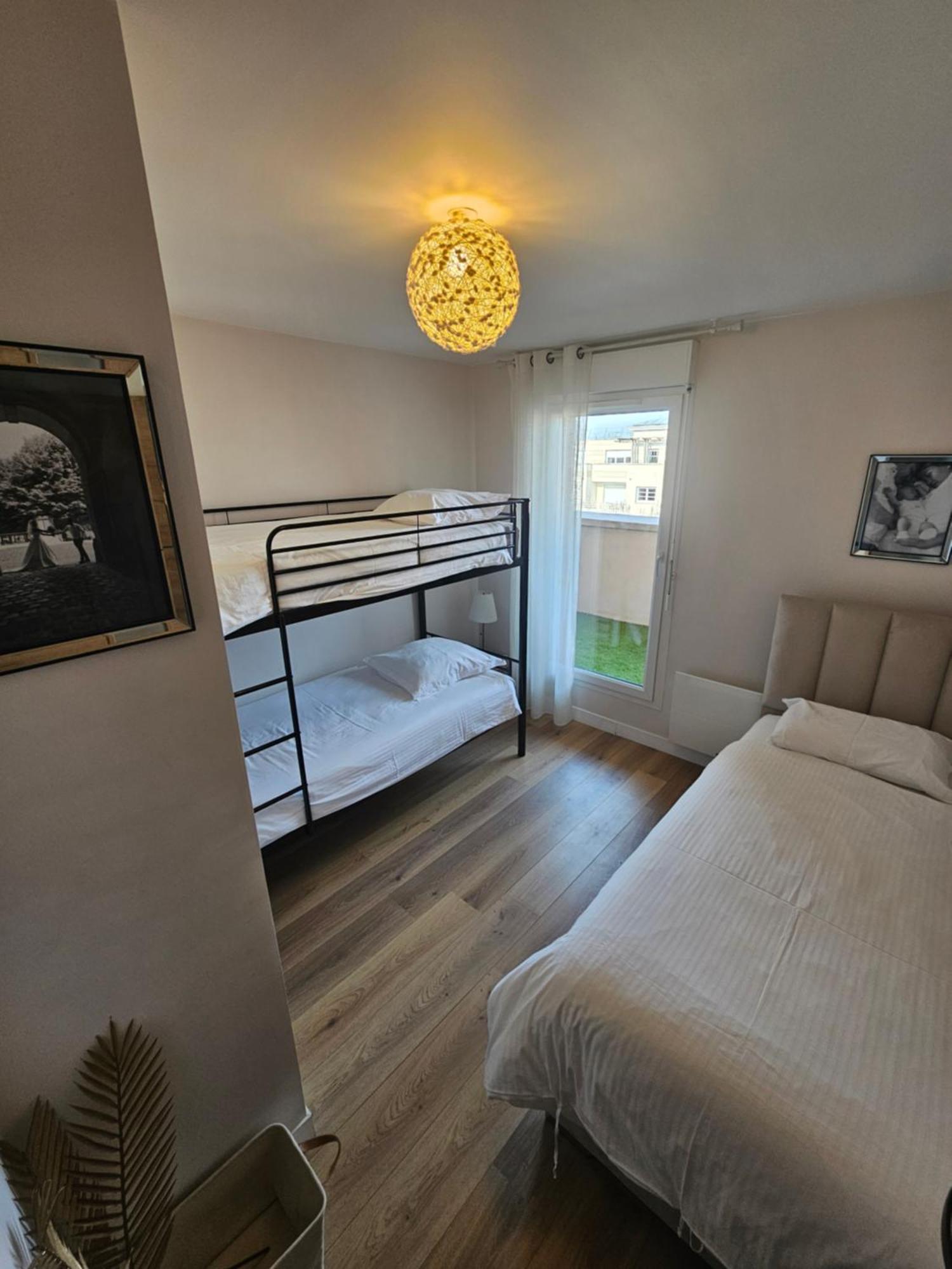 Stylish Rooftop Avec Terrasse A 2Pas De Disney Paris มองต์เตฮวา ภายนอก รูปภาพ